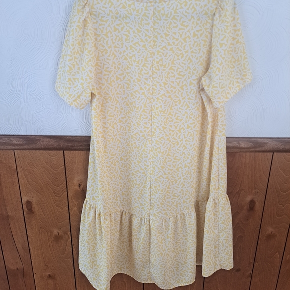 💛🤍A New Day Yellow & White Boho Sundress Dress 💛🤍 - Picture 4 of 4